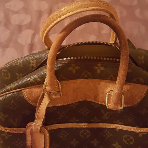 Authentic Vintage Louis Vuitton Deauville - Picture 2 of 6